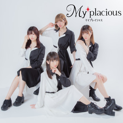 モノクロのジャケット写真