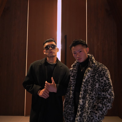Familiar (feat. ZER0)のジャケット写真