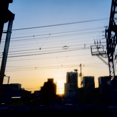 夜明け始発のシンデレラ (feat. むっくん)のジャケット写真