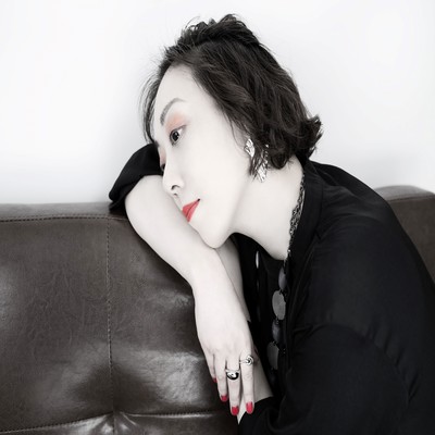 Mellow Rain / それでも私は夢を見るのジャケット写真