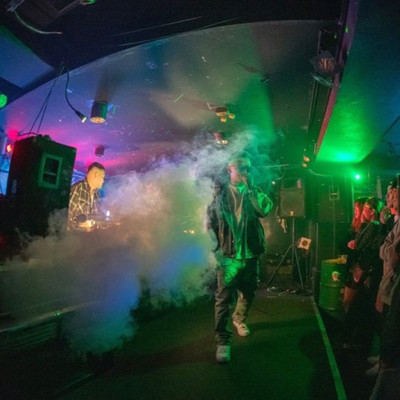 意味のジャケット写真