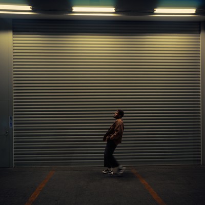 IDK: Who I Amのジャケット写真