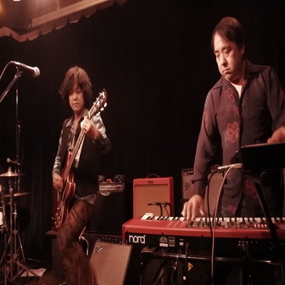 The night of crescent Front Cover