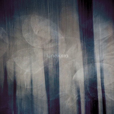 uneksia Front Cover