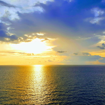 夏の終わりに (feat. Luf)のジャケット写真