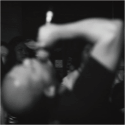 高鳴り/烏合の衆のジャケット写真