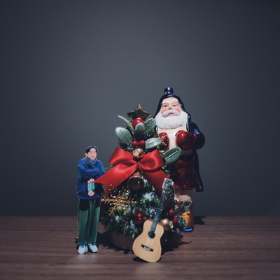 Dec., reconciliation and humor (Demos) Front Cover