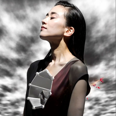 Don't Open My Box Front Cover