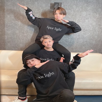 bitch to the boyのジャケット写真