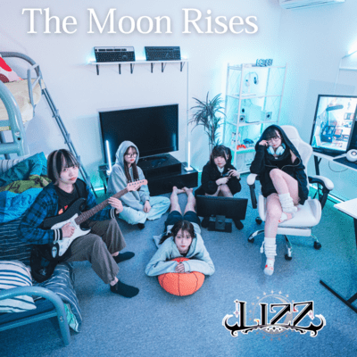 The Moon Risesのジャケット写真