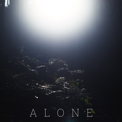 ALONEのジャケット写真