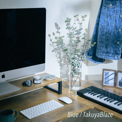 Blueのジャケット写真