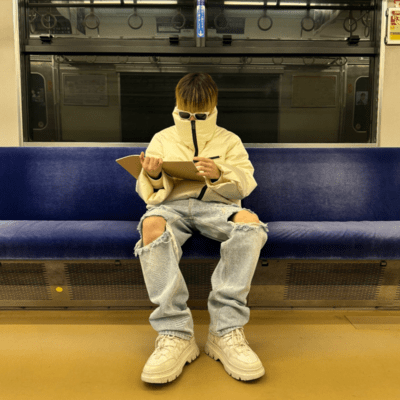 白紙のジャケット写真