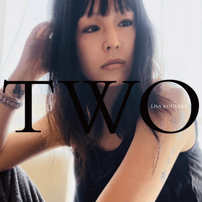 TWOのジャケット写真