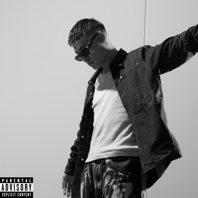 LOW KEYのジャケット写真