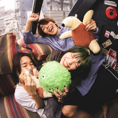 なきよしのジャケット写真