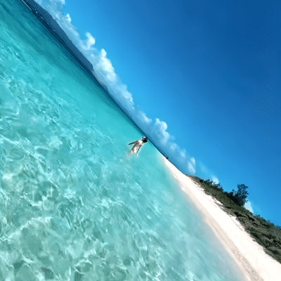 rakuen baby Front Cover