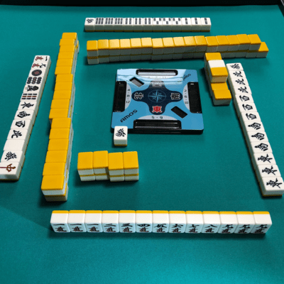 Mahjong Is so easy (feat. KAGAMINE RIN & KAGAMINE LEN) Front Cover