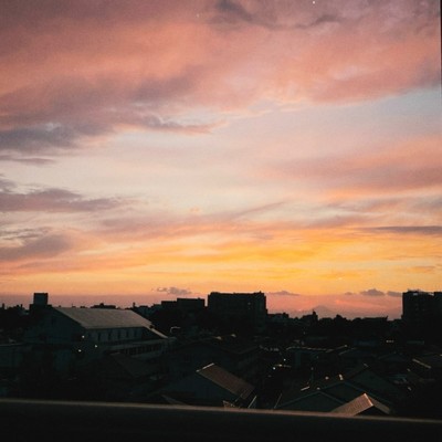 茜のジャケット写真