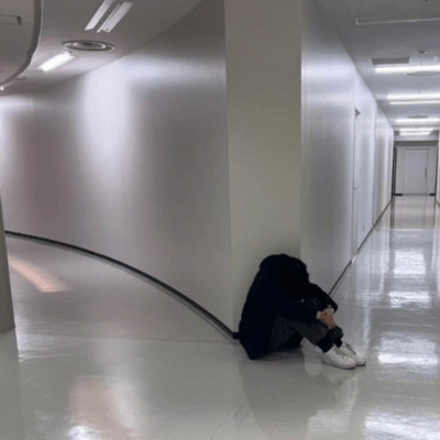 ##IMMASPAZOUT Front Cover