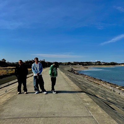 LOOP DAYS Front Cover