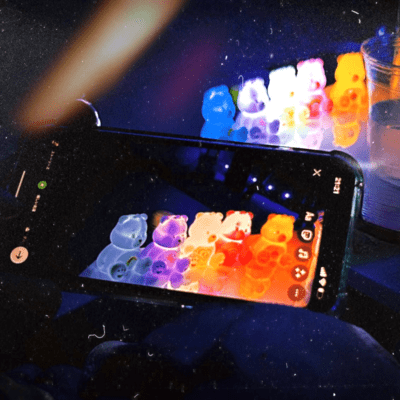 ILUMA NEON Front Cover