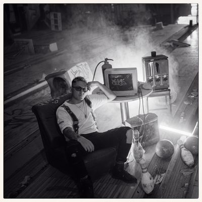 Life goes on Front Cover