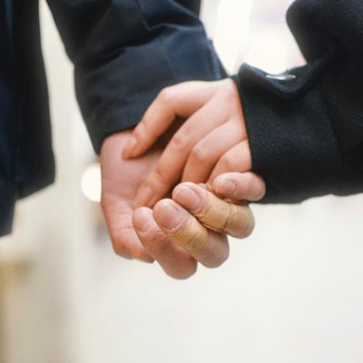 手のジャケット写真