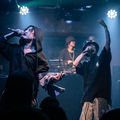 Unknown Radio (feat. ogajun)のジャケット写真