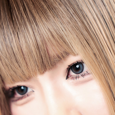 living to my lifeのジャケット写真