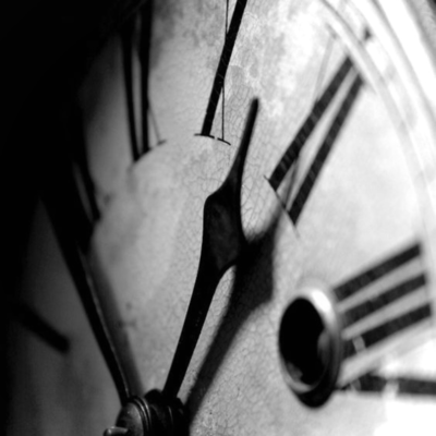 Time Never Waits (feat. shaulaa) Front Cover