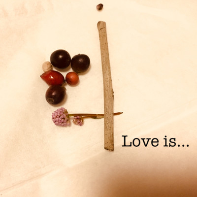 Love is ... (feat. Shyoudog) Front Cover