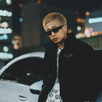 Aloneのジャケット写真