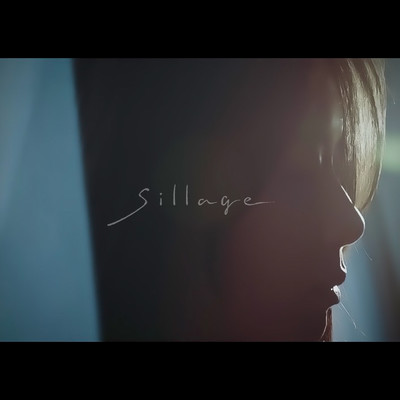Sillage Front Cover