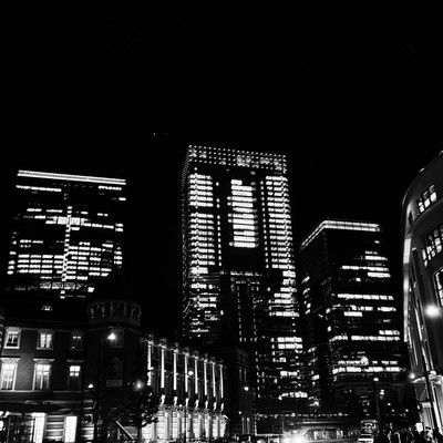 Still Lonelyのジャケット写真