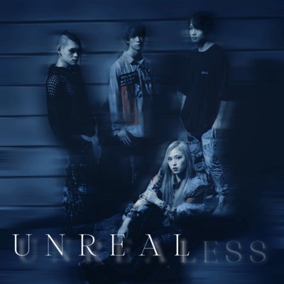 UNREALのジャケット写真