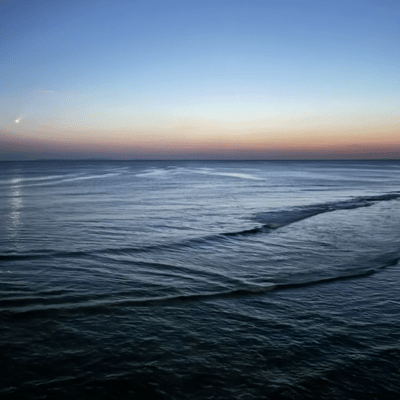 Life goes onのジャケット写真