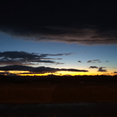 まばゆいばかりの地平線のジャケット写真