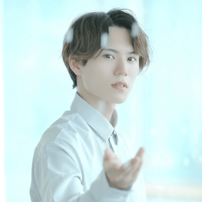 White breath Front Cover