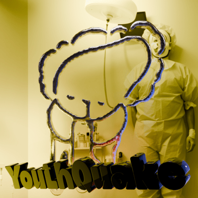 YouthQuakeのジャケット写真
