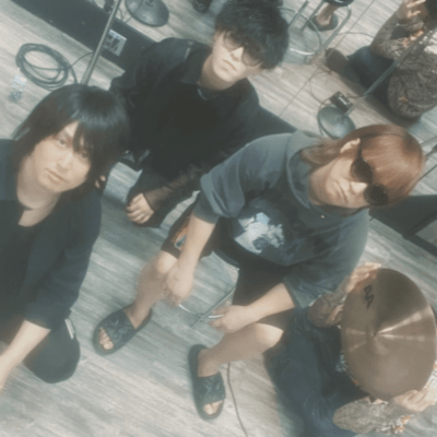 暇つぶしの慣れの果てのジャケット写真