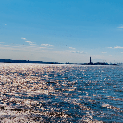 Blue (feat. GUMI)のジャケット写真