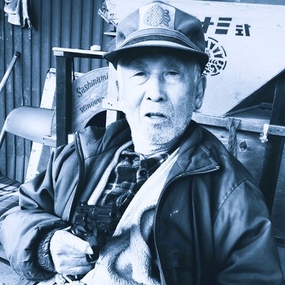 傷ついてごらんのジャケット写真