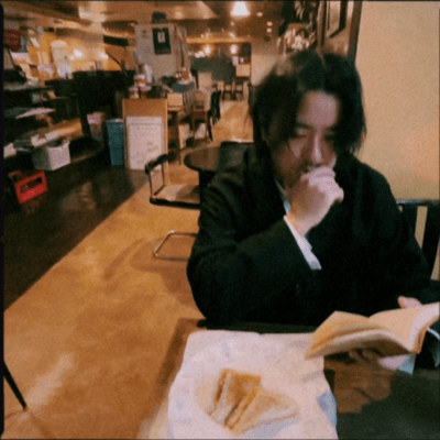 Hallucinateのジャケット写真