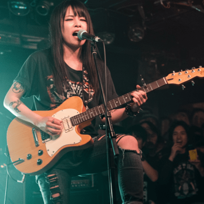 黙るな、私のジャケット写真