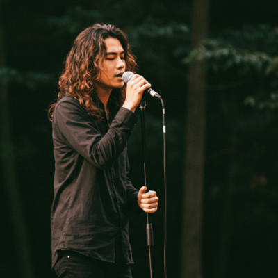 TOMOSHIBI Front Cover