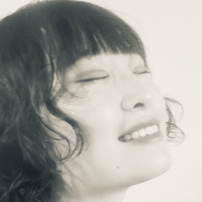 裸の写真をばらまかれた或る女のジャケット写真