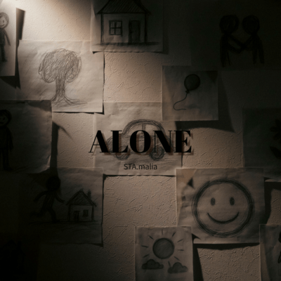 ALONEのジャケット写真