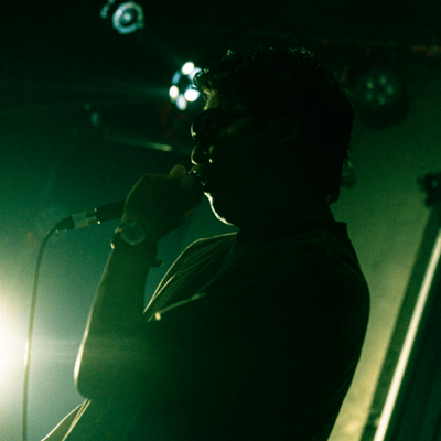 Follow meのジャケット写真