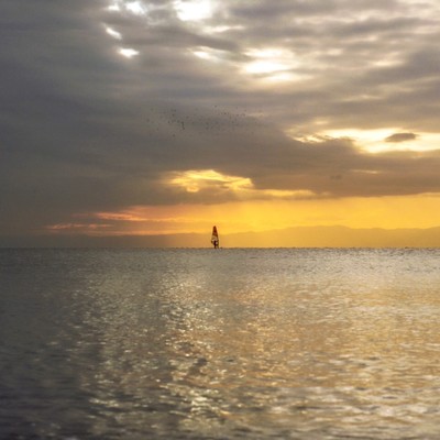 I DESERVE TO BEのジャケット写真